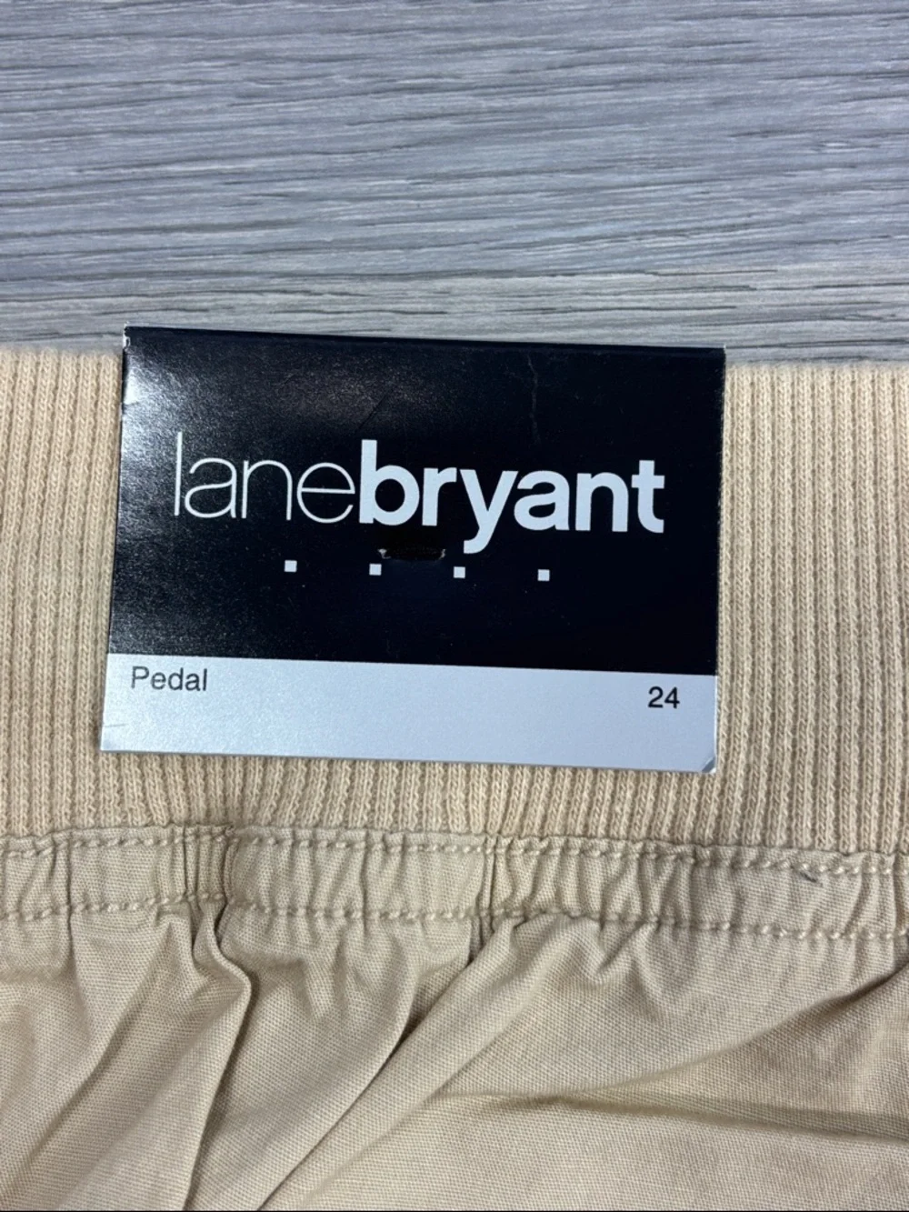 Lane Bryant Tan Pedal Capri Pants - size 24 NWT - Picture 6 of 7